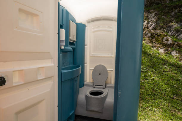Best Portable restroom trailer rental  in Mabscott, WV